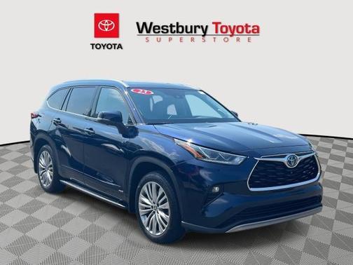 2023 Toyota Highlander Hybrid Platinum