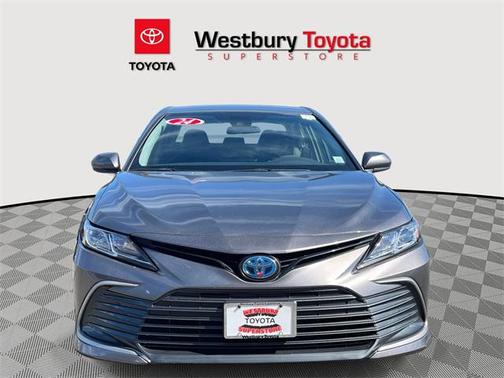 2024 Toyota Camry Hybrid LE