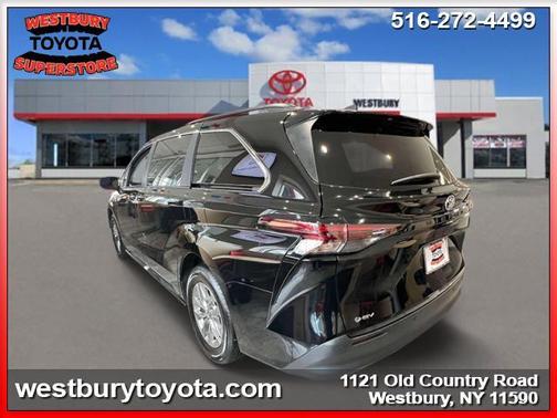 2025 Toyota Sienna XLE