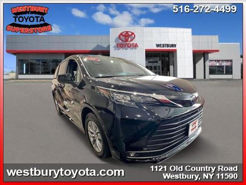 2025 Toyota Sienna XLE
