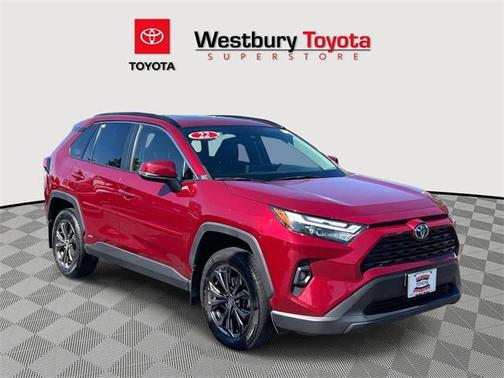 2022 Toyota RAV4 Hybrid XLE Premium