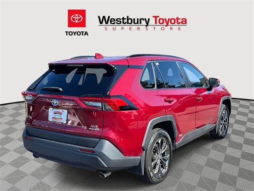 2022 Toyota RAV4 Hybrid XLE Premium