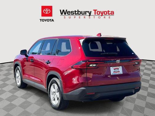 2025 Toyota Highlander LE