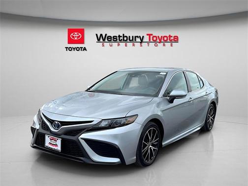 2024 Toyota Camry Hybrid SE
