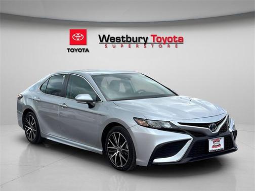 2024 Toyota Camry Hybrid SE