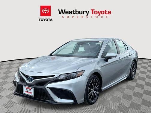 2024 Toyota Camry Hybrid SE