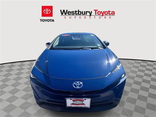 2023 Toyota Prius LE
