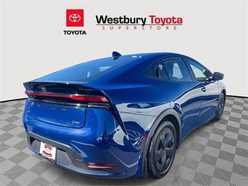2023 Toyota Prius LE