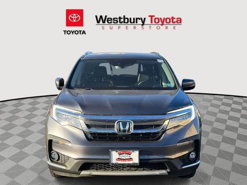 2022 Honda Pilot Touring 8-Passenger