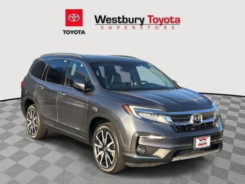 2022 Honda Pilot Touring 8-Passenger