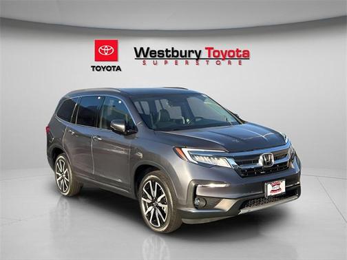 2022 Honda Pilot Touring 8-Passenger