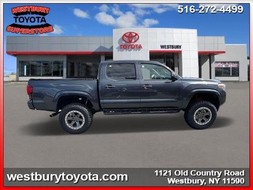 2022 Toyota Tacoma SR