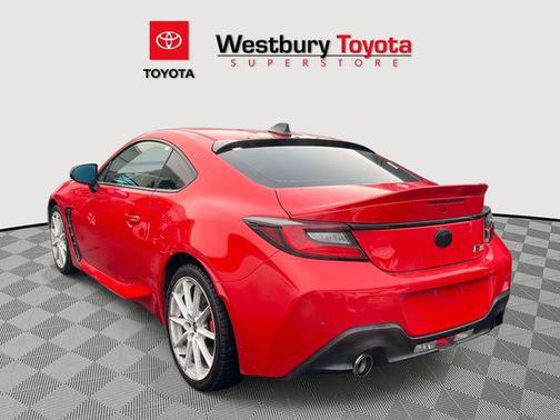 2025 Toyota GR86 Premium