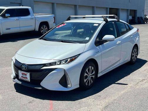 Wind Chill Pearl 2022 Toyota Prius Prime XLE