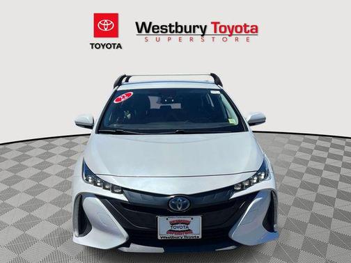 Wind Chill Pearl 2022 Toyota Prius Prime XLE