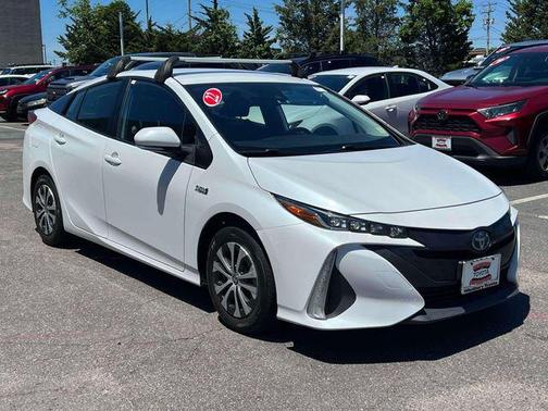 Wind Chill Pearl 2022 Toyota Prius Prime XLE