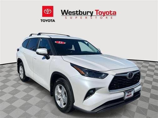 2023 Toyota Highlander LE