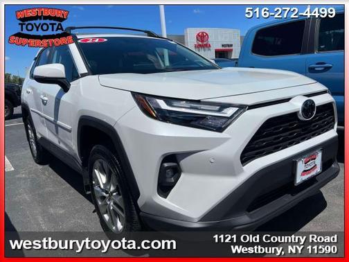 2024 Toyota RAV4 XLE Premium