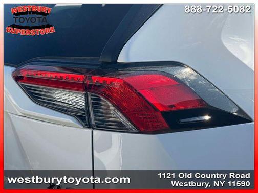 Ice Cap 2025 Toyota RAV4 XLE