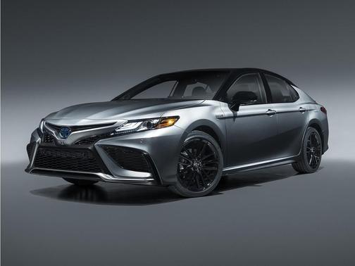 White 2022 Toyota Camry SE
