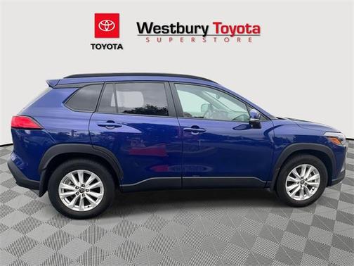 2023 Toyota Corolla Cross LE