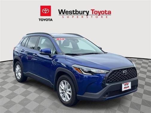 2023 Toyota Corolla Cross LE