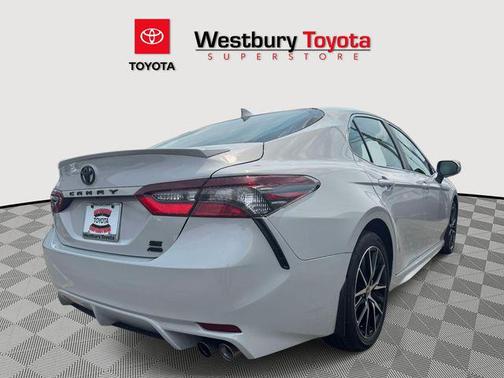 Ice Edge 2024 Toyota Camry SE