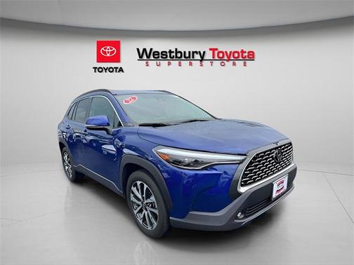 2022 Toyota Corolla Cross XLE