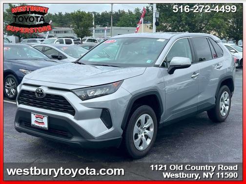 2022 Toyota RAV4 LE