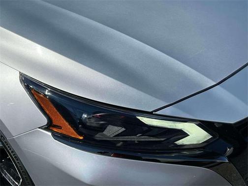 2023 Nissan Altima SR FWD