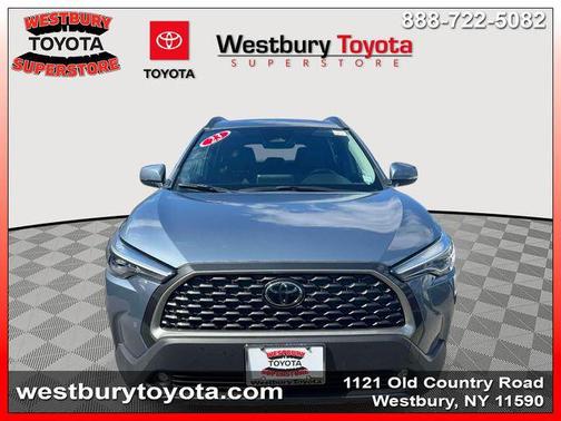 2023 Toyota Corolla Cross XLE