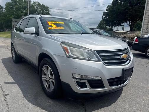 SILVER 2016 Chevrolet Traverse 2LT