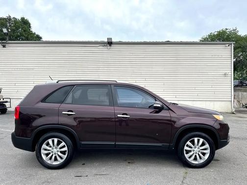2011 Kia Sorento LX
