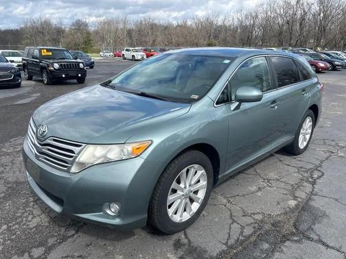 GREEN 2011 Toyota Venza Base