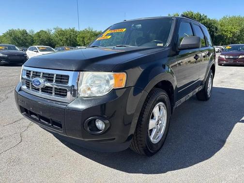BLACK 2011 Ford Escape XLT