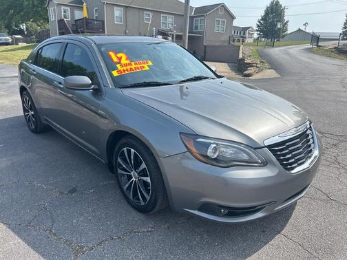 2012 Chrysler 200 S