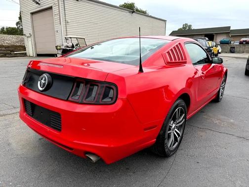2014 Ford Mustang V6
