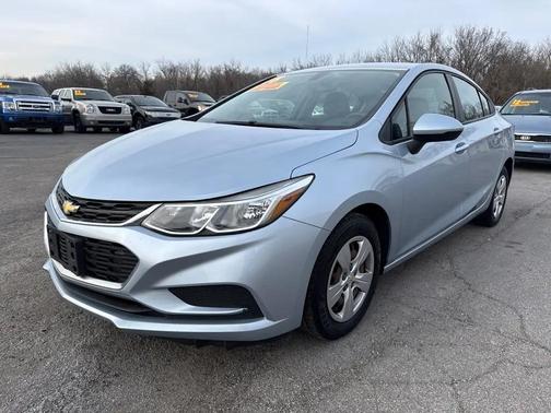 2018 Chevrolet Cruze LS
