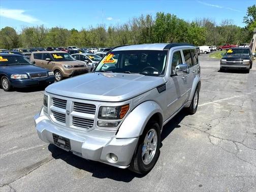 2010 Dodge Nitro SXT 2WD