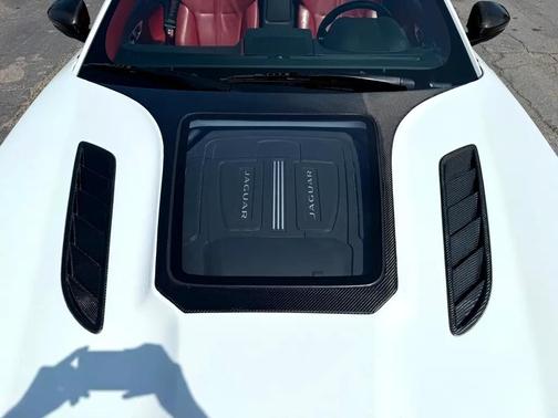 2014 Jaguar F-TYPE V8 S