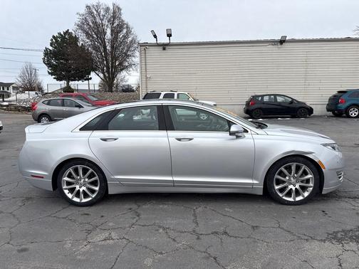 2014 Lincoln MKZ Base