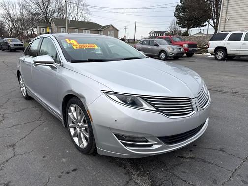 2014 Lincoln MKZ Base