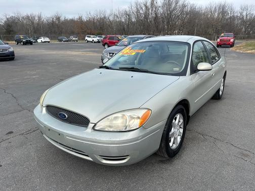 2006 Ford Taurus SEL