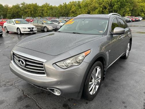2016 INFINITI QX70 Base