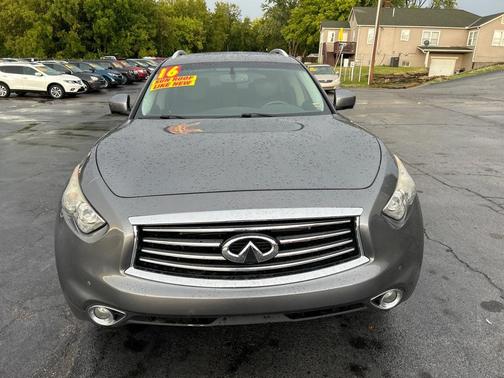 2016 INFINITI QX70 Base