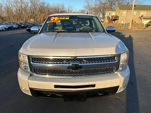 2009 Chevrolet Silverado 1500 LTZ Crew Cab