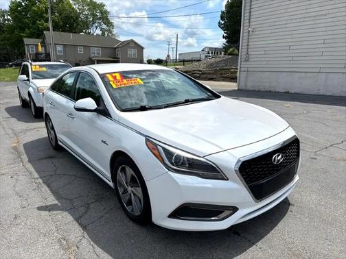 2017 Hyundai SONATA Hybrid Limited