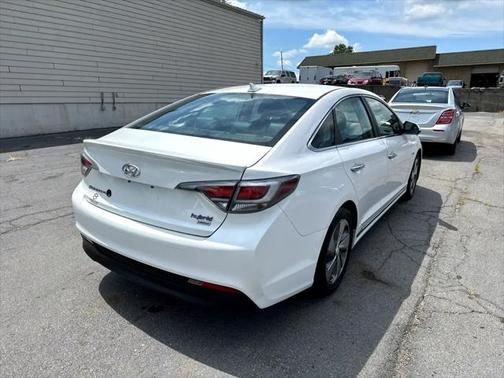 2017 Hyundai SONATA Hybrid Limited
