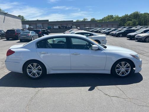 2014 Hyundai Genesis 3.8
