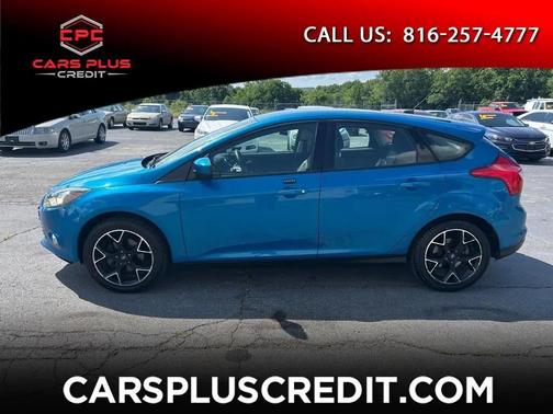 BLUE 2012 Ford Focus SE